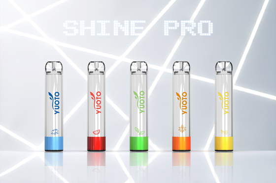 Yuoto brillent de pro 2000 souffles Vape 15 saveurs avec 5ML E Juice Capacity